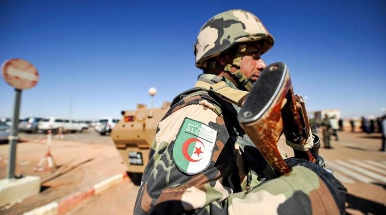 الإعلام السنغالي: حرق شابين أحياء بتندوف..مفوضية أممية تدين "الانتهاكات المرت...