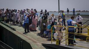Rapatriement du deuxième groupe des travailleuses saisonnières marocaines de Hu…