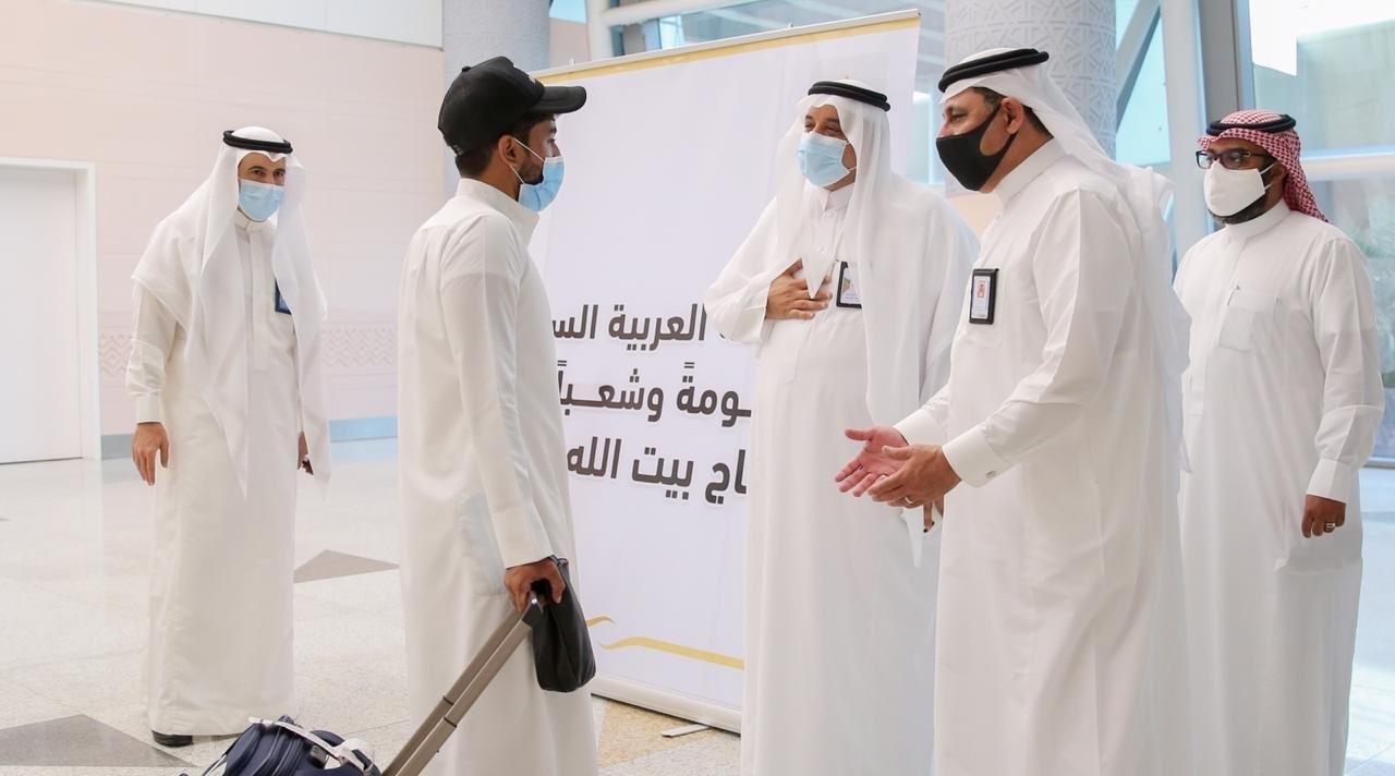 السعودية: السماح بأداء العمرة للمعتمرين من داخل وخارج المملكة ابتداء من شهر ن...