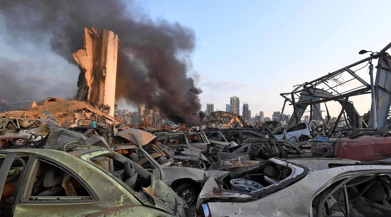 Explosion à Beyrouth: le premier ministre Diab et trois ex-ministres inculpés