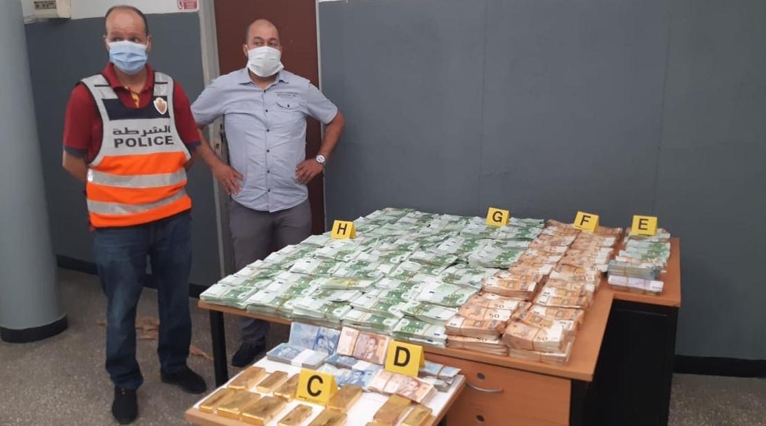 Oujda: Saisie de 20Kg de plaques d'or et plus de 2 millions d'euros provenant p…