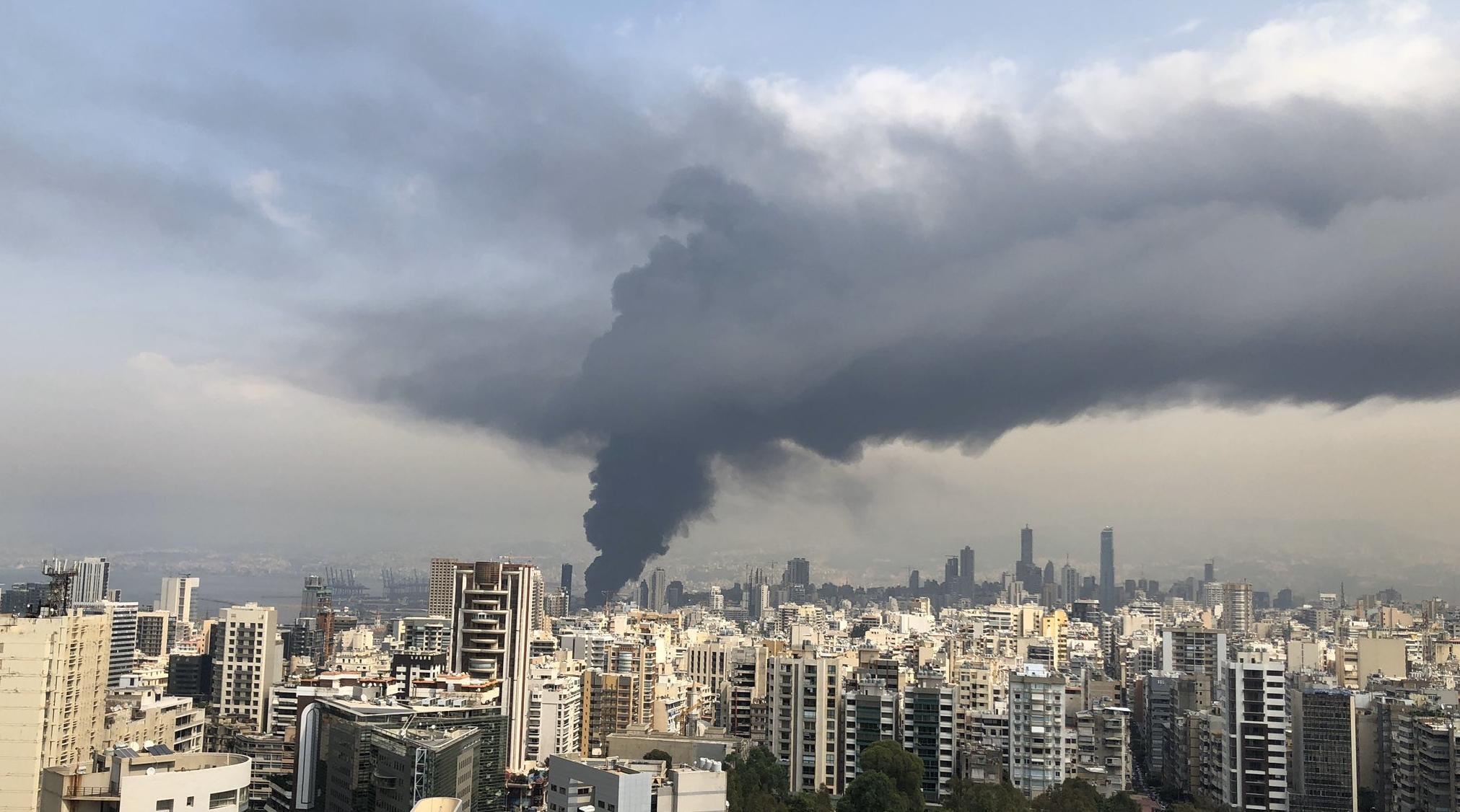 Un gigantesque incendie au port de Beyrouth quelques semaines après l'explosion…