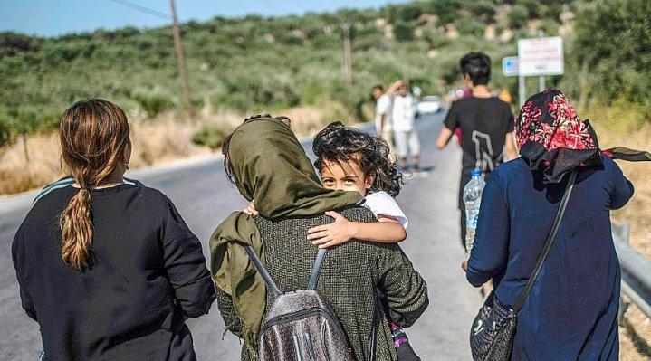L'Allemagne prévoit d'accueillir 1.500 migrants des îles de Grèce (source gouve…