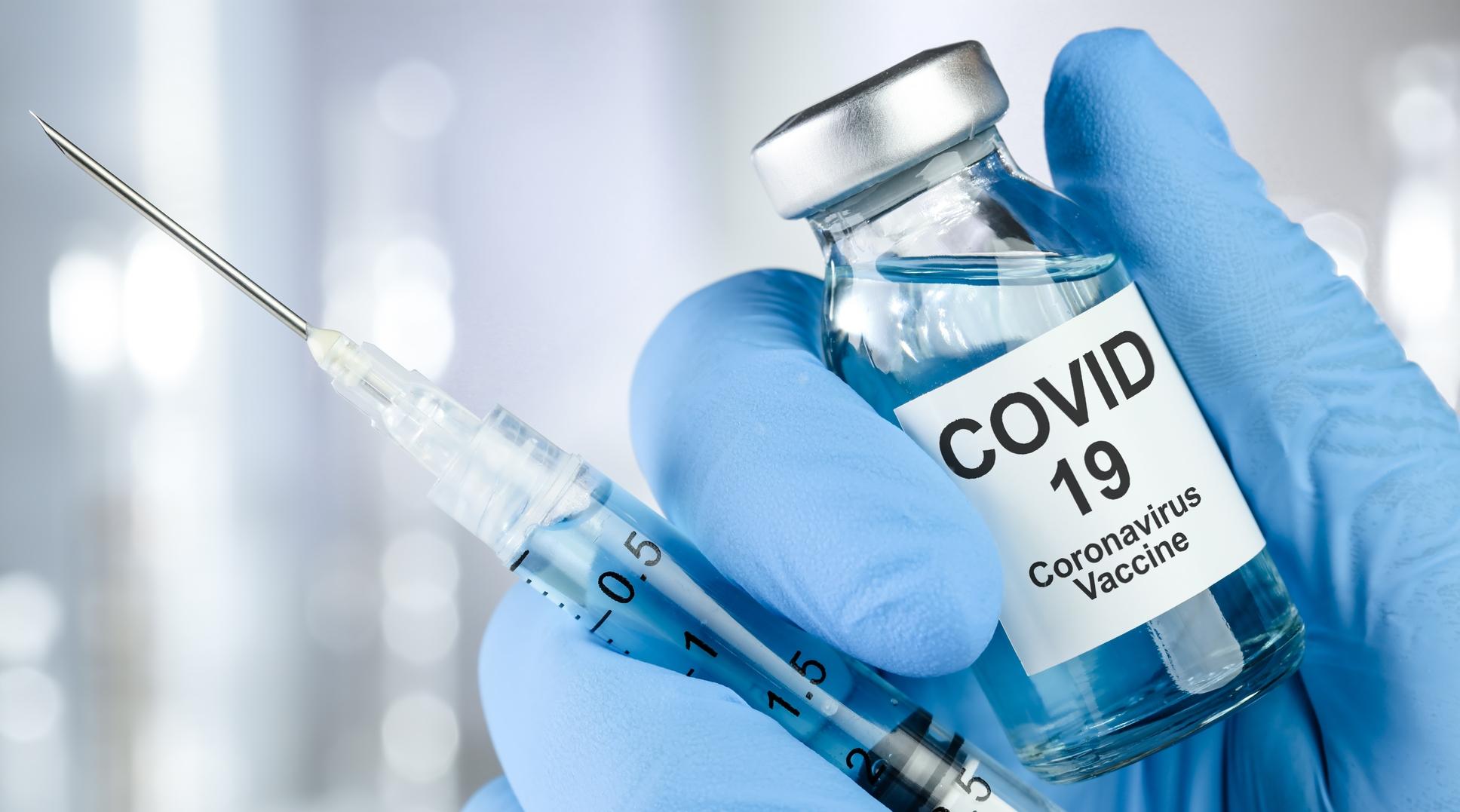 Covid-19: l'UE signe un contrat avec Sanofi-GSK pour l'accès à un vaccin potent…