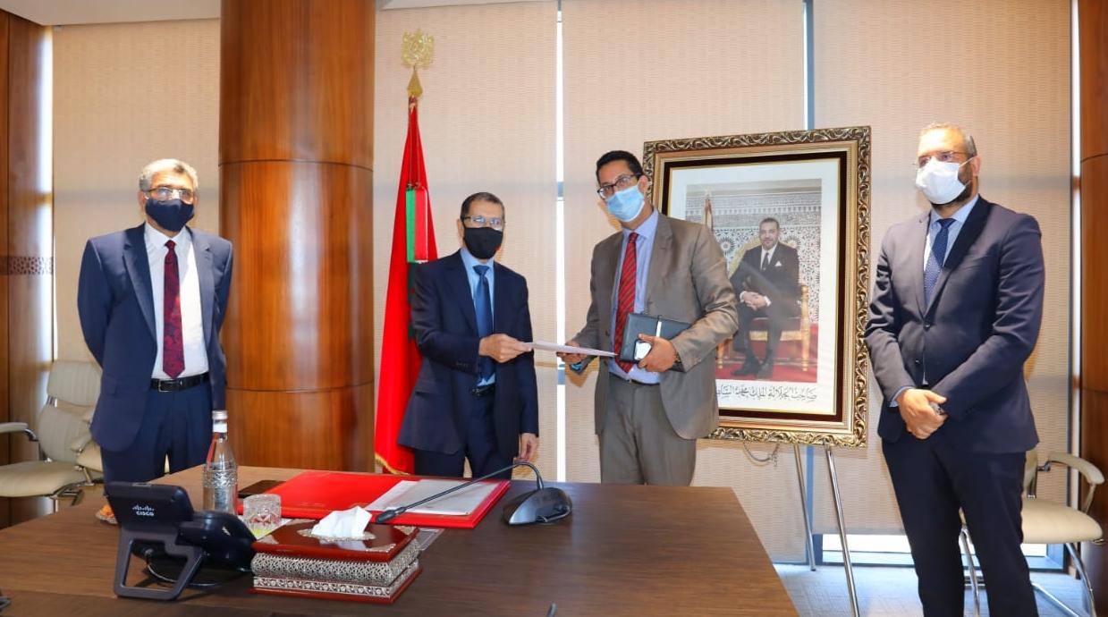 رئيس الحكومة: نلتزم بجموعة من التدابير والإجراءات الواقعية والآنية دعما لمرضى...