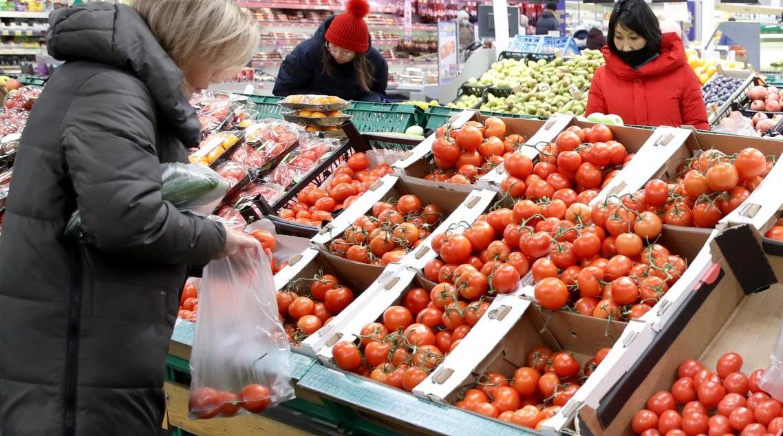 ارتفاع ملحوظ في سعر الطماطم خلال الأسبوع الأول من رمضان.. مهني: سلوك تهافت ال...