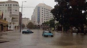 Tanger : des pluies diluviennes inondent la ville, de nombreux quartiers sous l…