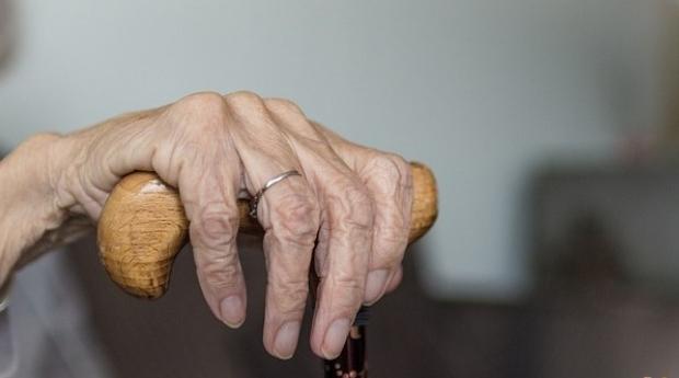 Journée internationale des personnes âgées : le HCP livre ses données sur la si…