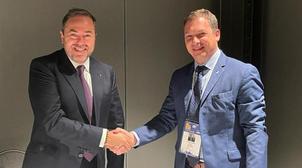Royal Air Maroc signe un accord de coopération avec la compagnie aérienne israé…