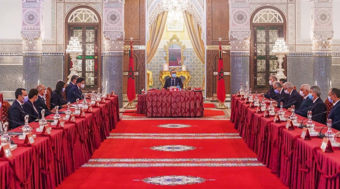 SM le Roi préside un Conseil des ministres au Palais Royal à Fès