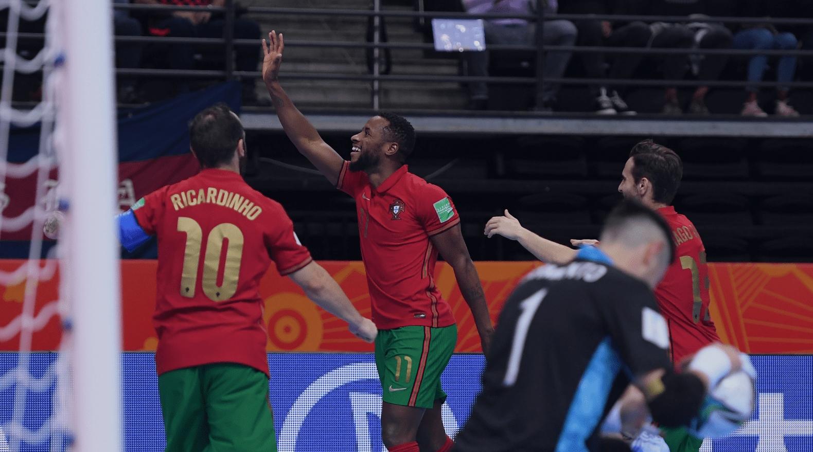 Mondial de Futsal : Le Portugal bat l'Argentine (2-1) et gagne la Coupe pour la…