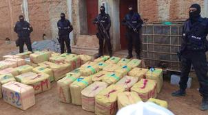 Guelmim : Mise en échec d'une tentative de trafic de plus de 3 tonnes de chira,…
