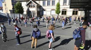 Covid-19 : près de 19.000 classes fermées en France