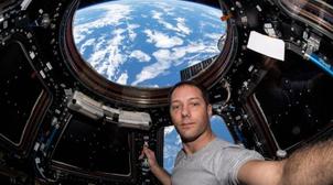 Le retour sur Terre des astronautes dont Thomas Pesquet retardé