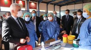 Le ministre de la santé visite plusieurs centres de vaccination à Khénifra