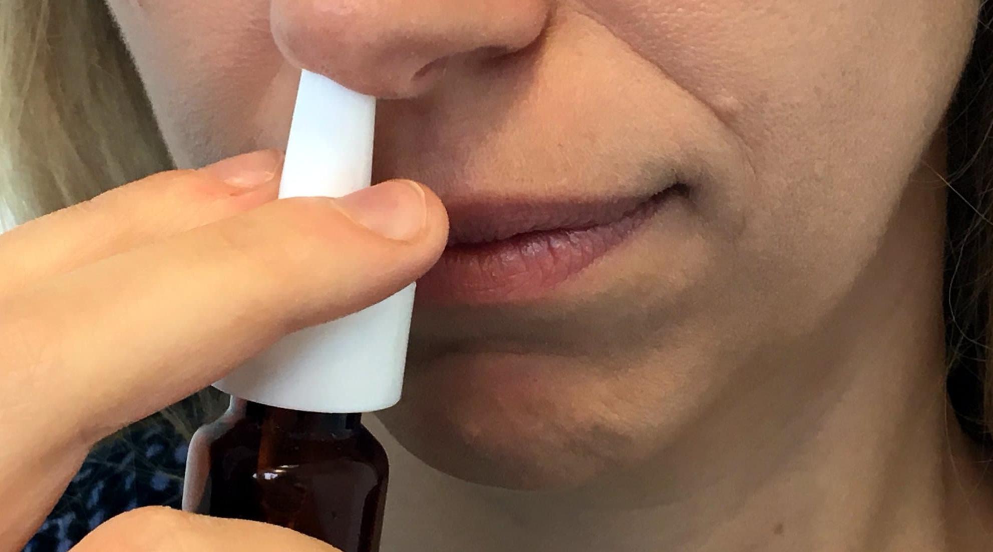 Covid-19: la commercialisation du spray nasal "COV-Defense" suspendue en France