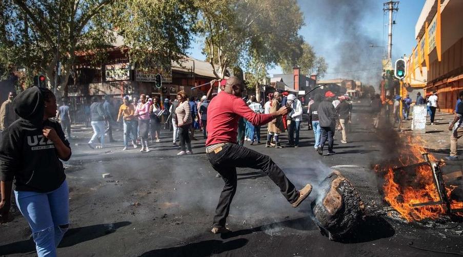 Afrique du Sud: le bilan des violences monte à 276 morts