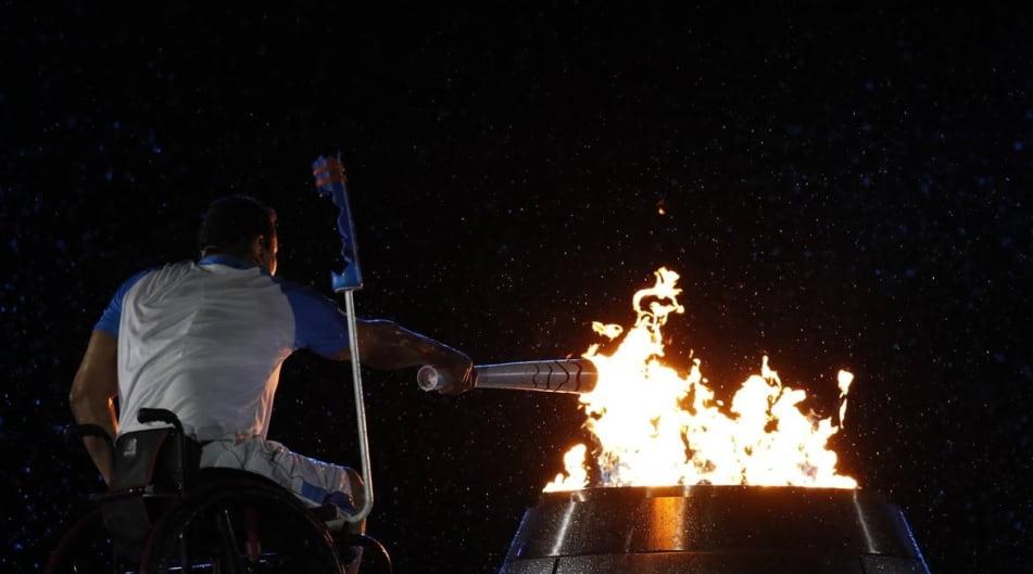 La flamme paralympique arrive à Tokyo sur fond d'agmentation des cas de covid-19