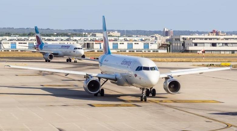 Eruption volcanique aux Canaries : l'aéroport de La Palma reprend ses activités